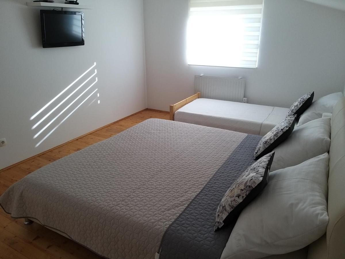 Apartment Kale ชิเบนิก ภายนอก รูปภาพ